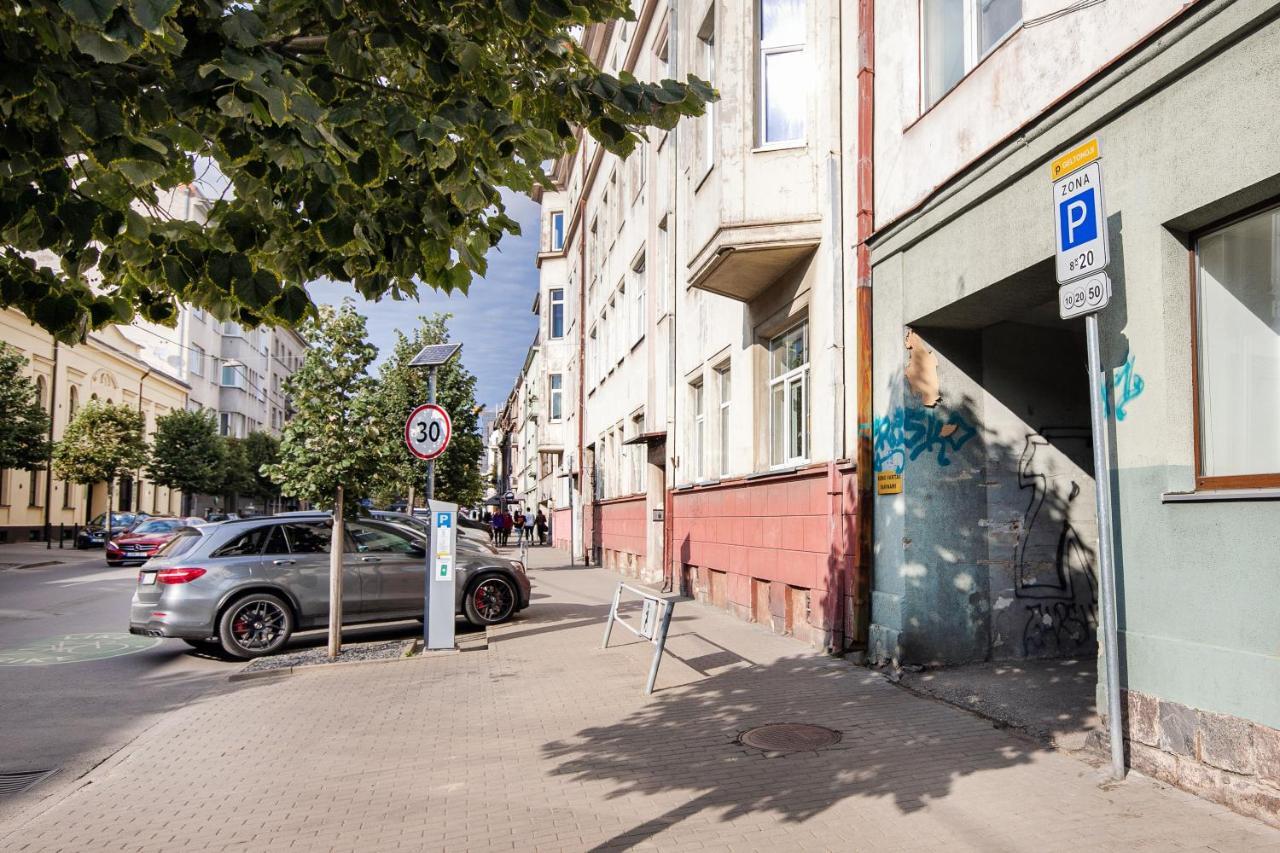 Old-New Apartment In Central Kaunas Luaran gambar